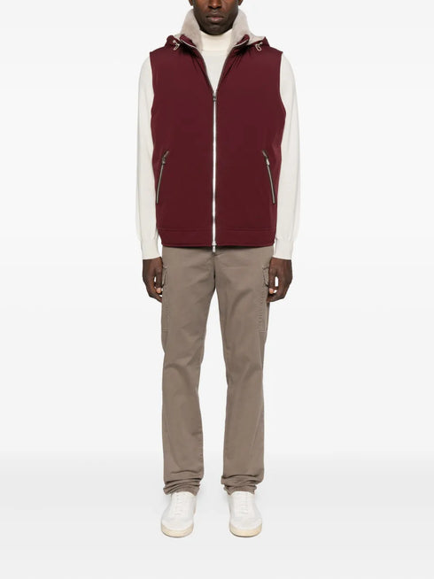 VEST